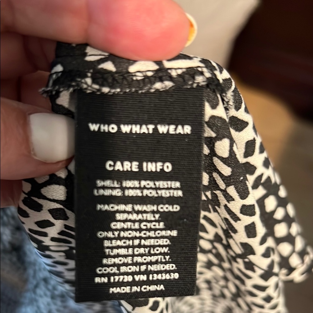 Who What Wear Monochrome Long SleeveMaxi Dress - Picture 8 of 9